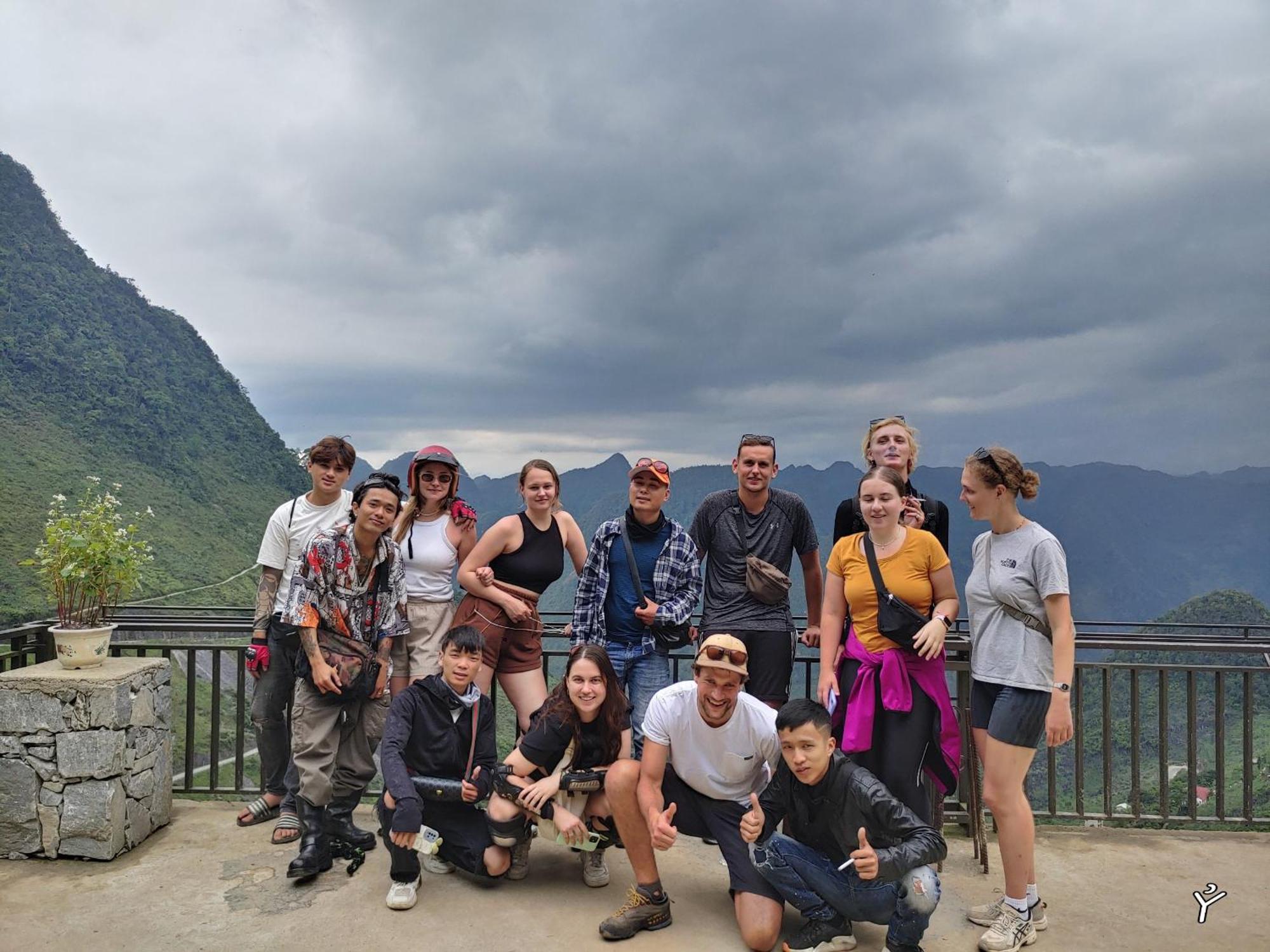Ha Giang Lotus Hostel Motorbikes Tours Kültér fotó