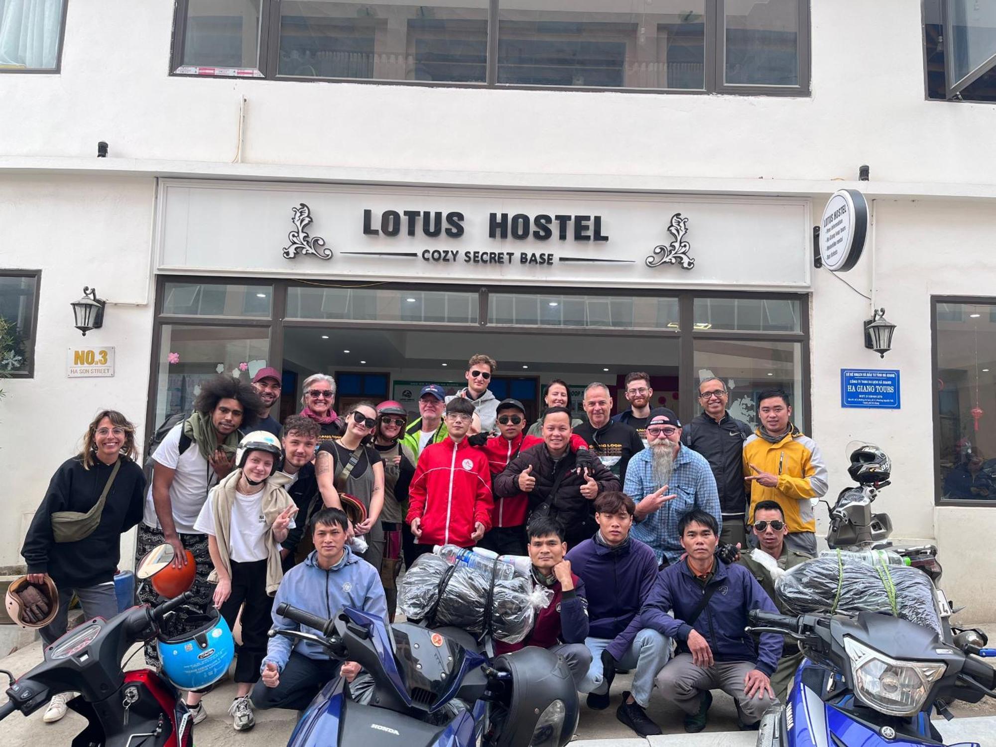 Ha Giang Lotus Hostel Motorbikes Tours Kültér fotó
